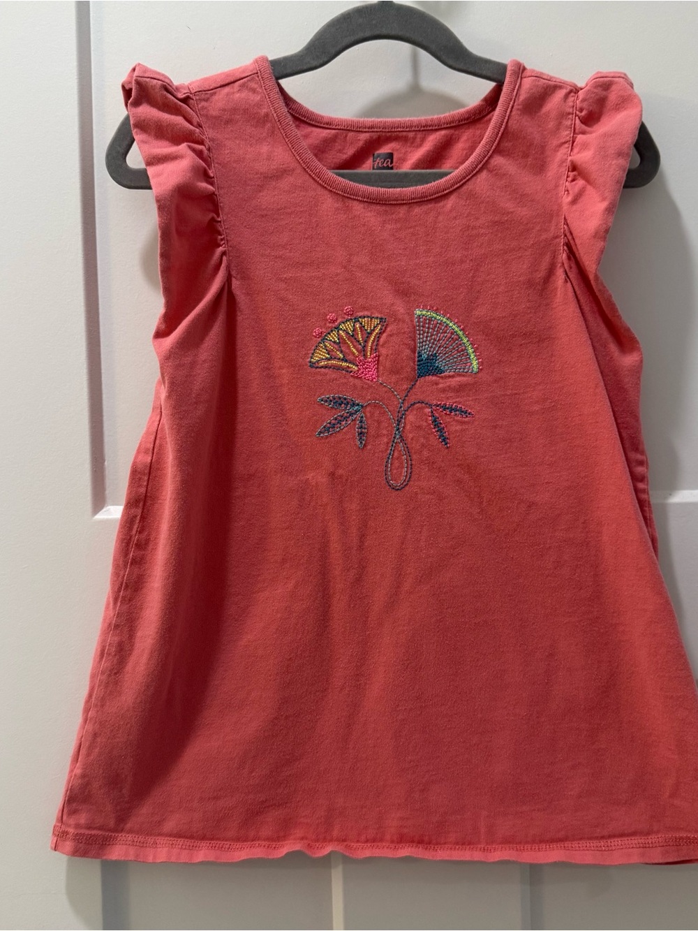 Tea Collection Coral Flutter Sleeve Embroidered Girls' Top Size 10